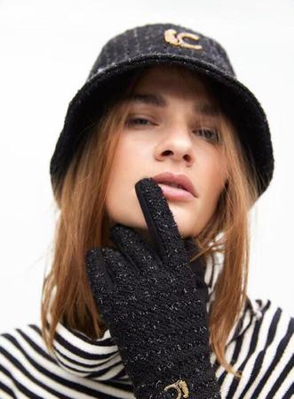 Lola Casademunt Black Tweed Bucket Hat & Gloves Set 產品圖